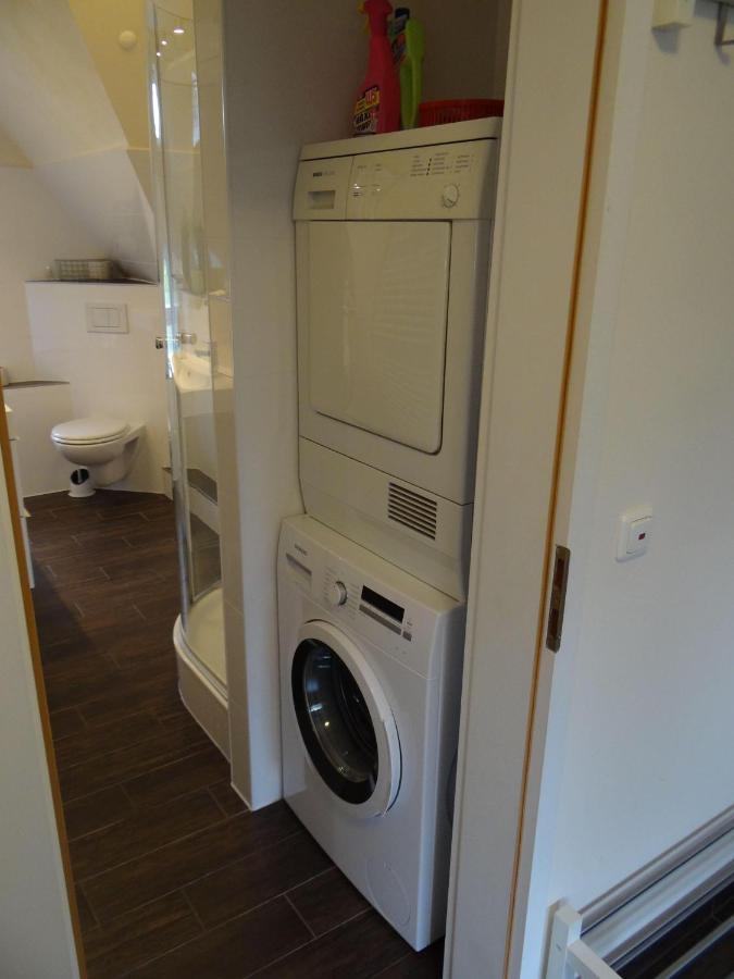Ferienwohnung-Dg-Im-Reetdachhaus-Im-Ort-Welt Εξωτερικό φωτογραφία